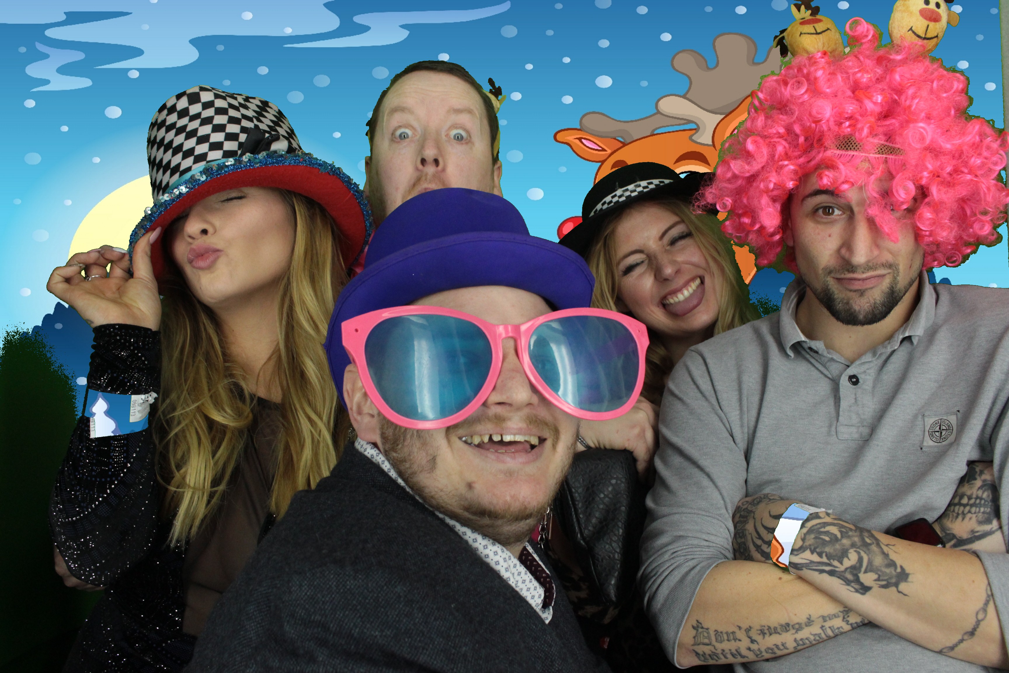 One Line Christmas Party | View more photos from the event at gallery.myphotoboothexperience.co.uk/u/MyPhotoBoothExperienceLtd/One-Line-Christmas-Party